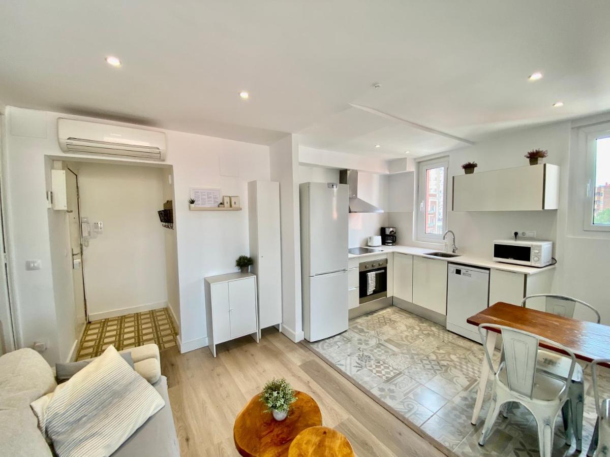 Suite Apartment Anselm Barcelona Cornellà de Llobregat Zewnętrze zdjęcie